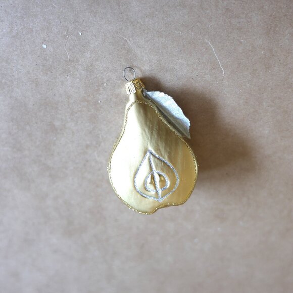 exquisite pear ornament - Picture 3 of 4